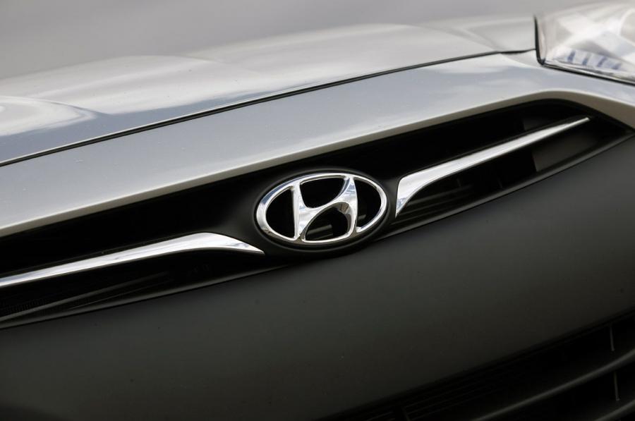  Hyundai Genesis Coupe 2013 года  (фото 3 из 76)